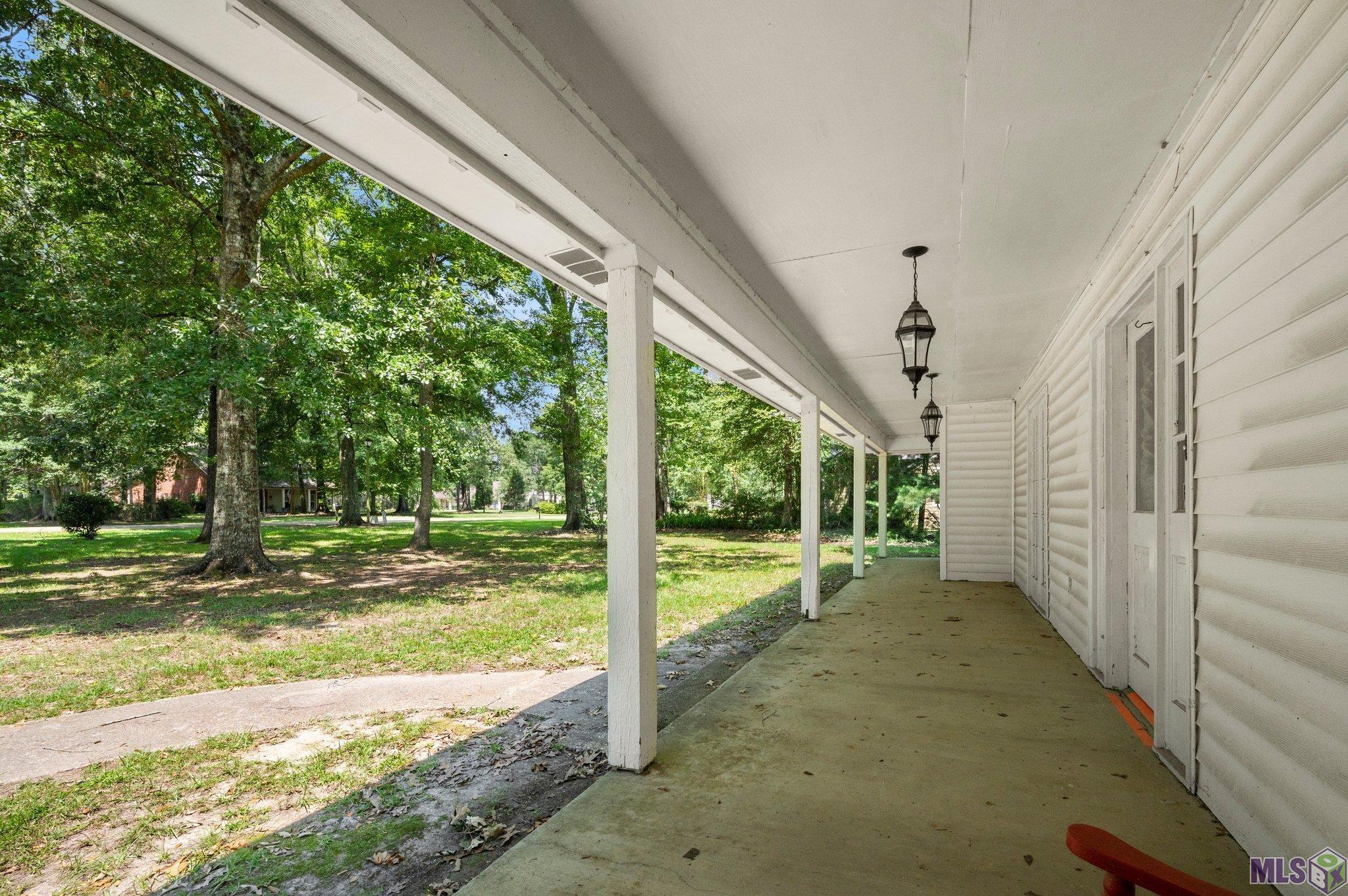 5921 Wildflower Road Baton Rouge, LA 70817 - Photo 4 of 34 Gallery Image 4