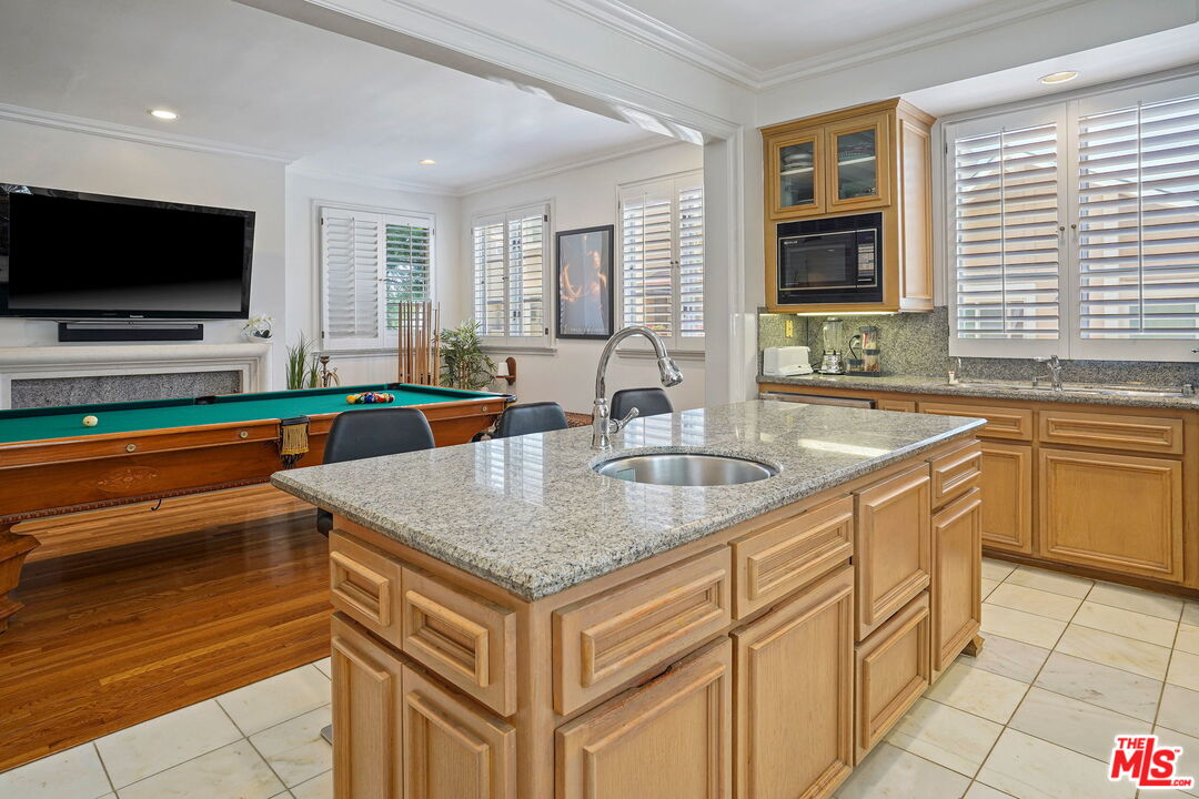 137 Reef Mall Marina del Rey, CA 90292 - Photo 16 of 36