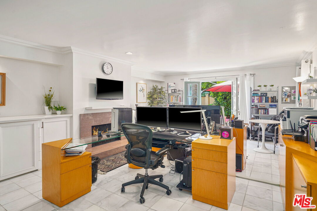 137 Reef Mall Marina del Rey, CA 90292 - Photo 33 of 36