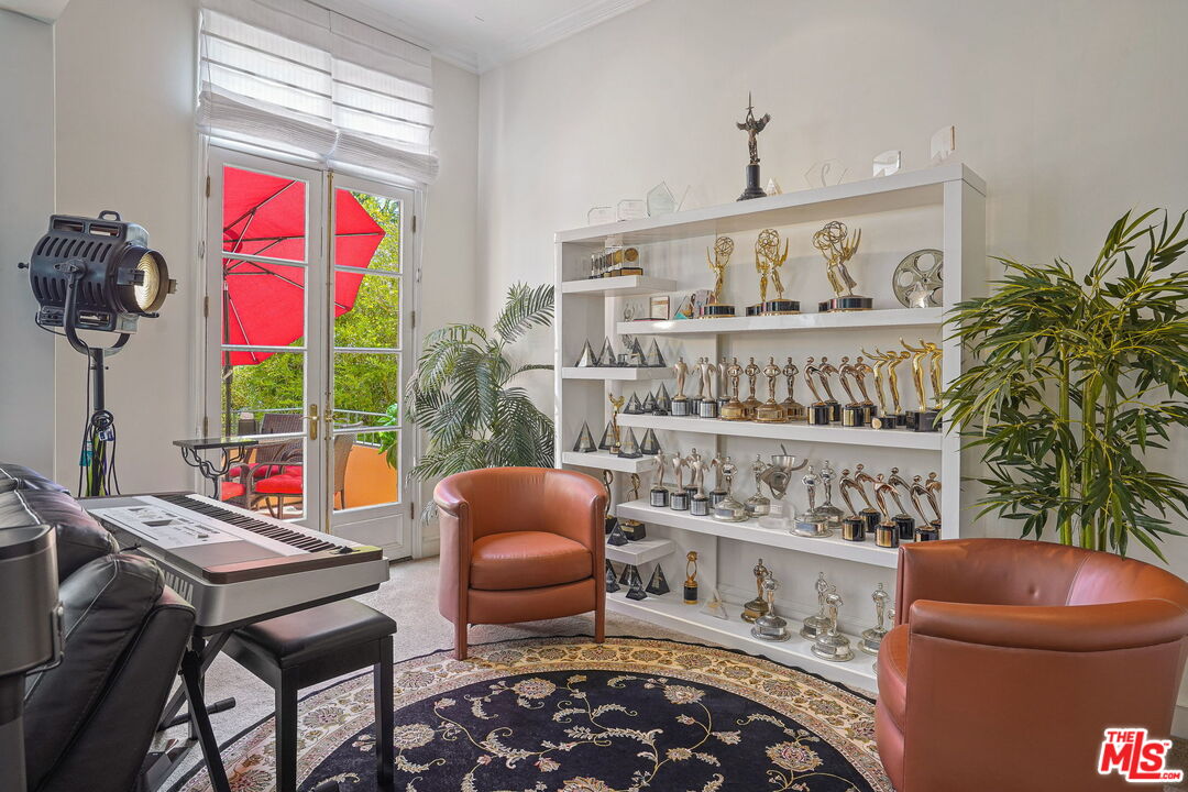 137 Reef Mall Marina del Rey, CA 90292 - Photo 8 of 36