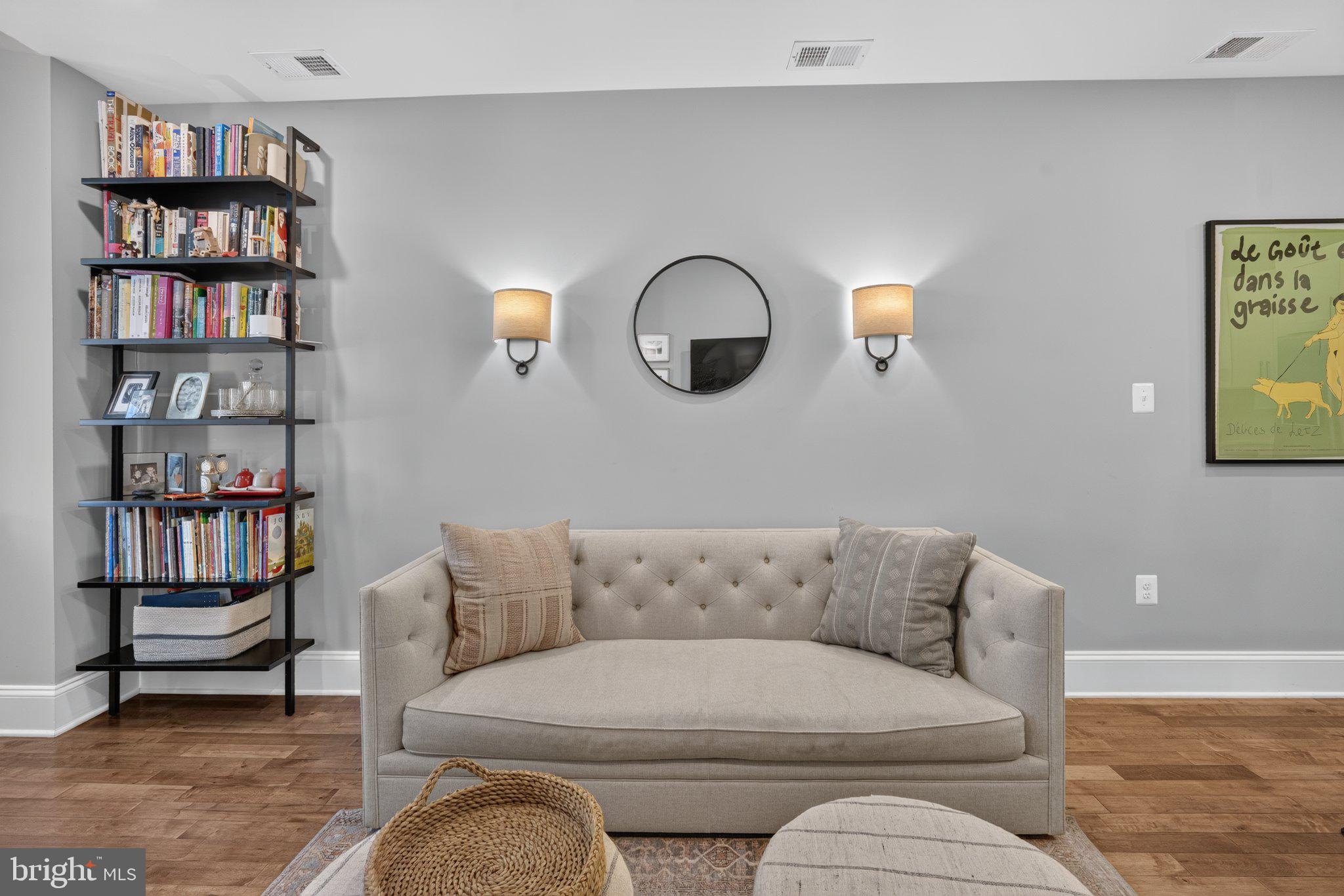 1130 Columbia Road Northwest, Unit 2 Washington, DC 20009 - Photo 4 of 21 Gallery Image 4