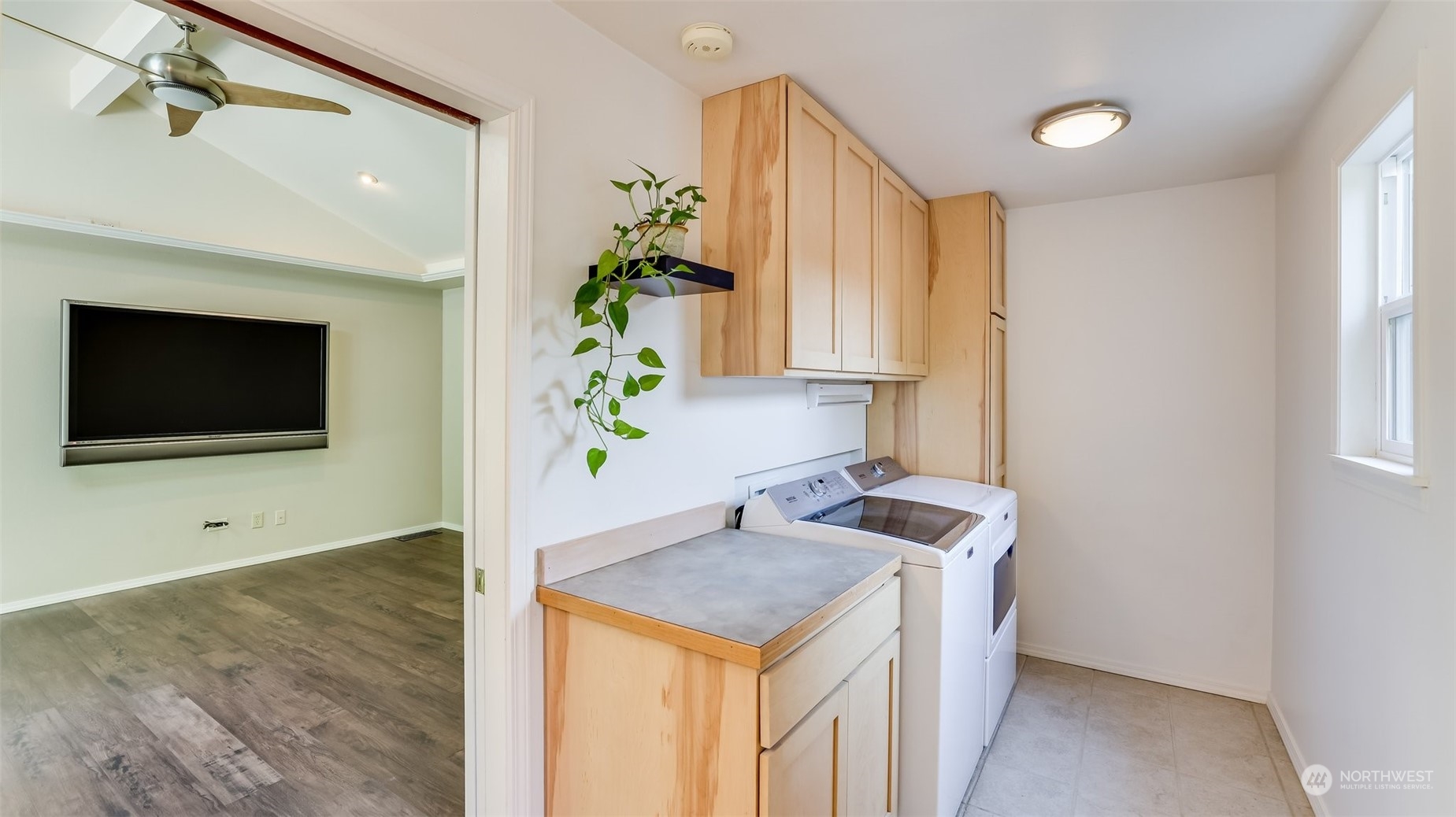 6618 Southeast 4th Place Renton, WA 98059 - Photo 20 of 34 Gallery Image 20