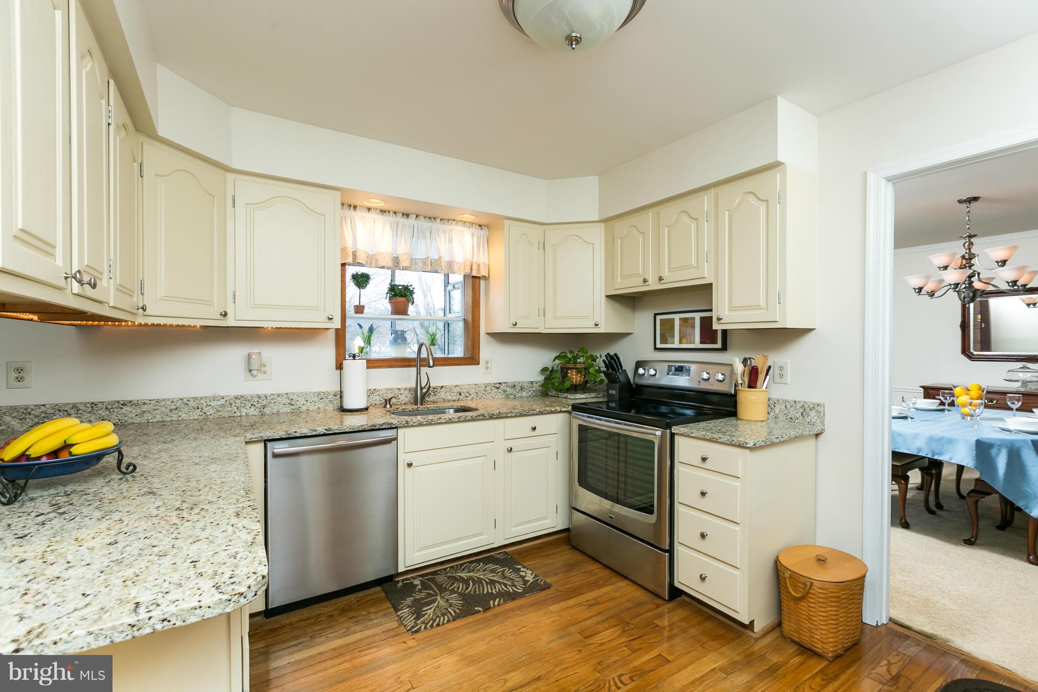 1248 Bayside Road Essex, MD 21221 - Photo 6 of 22 Kitchen