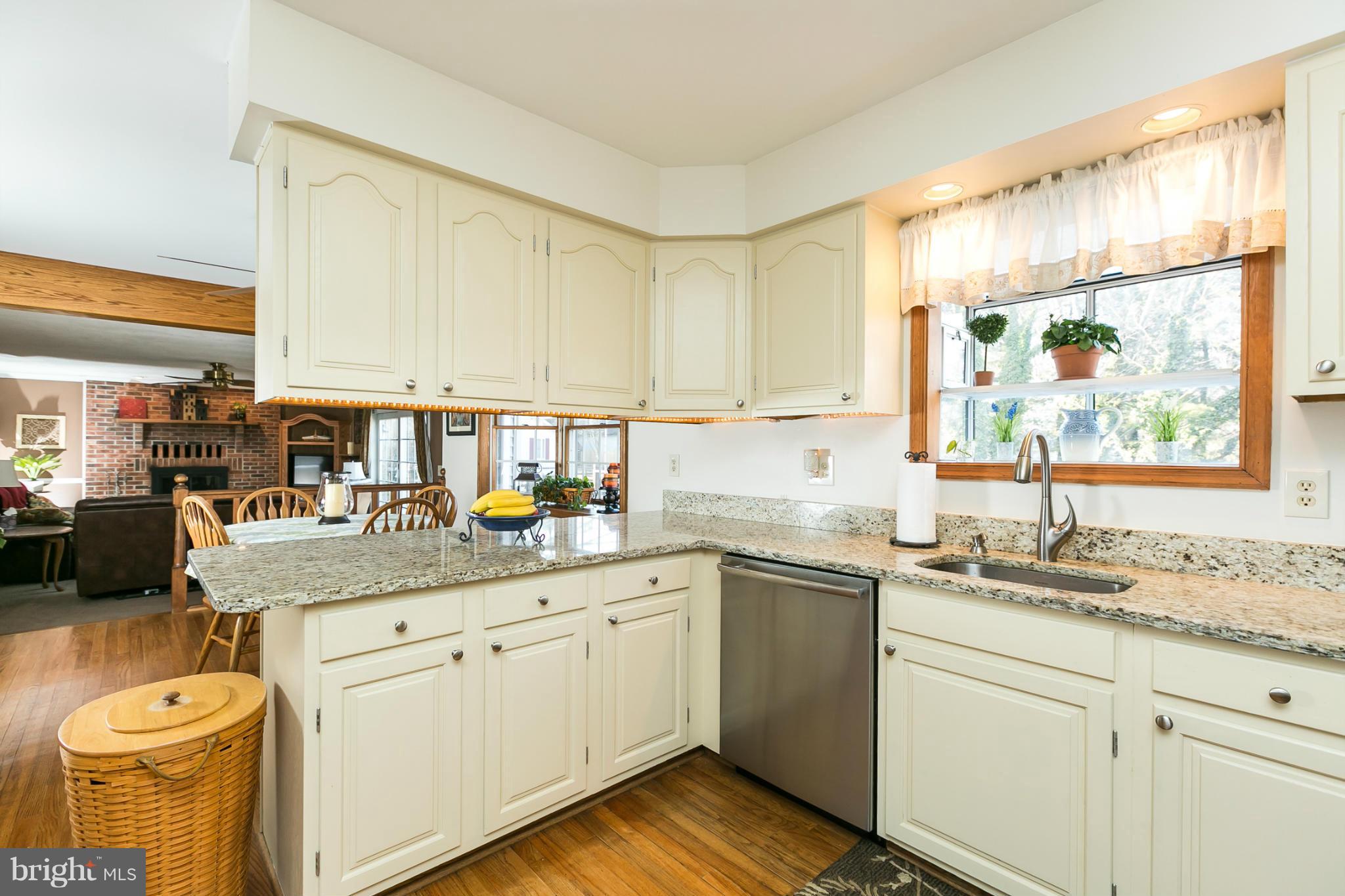 1248 Bayside Road Essex, MD 21221 - Photo 7 of 22 Kitchen