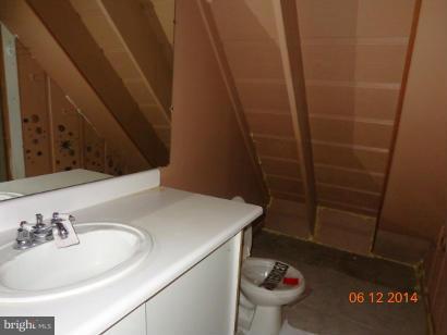 14621 St Paul Road Clear Spring, MD 21722 - Photo 19 of 25 InLaw Full Bath