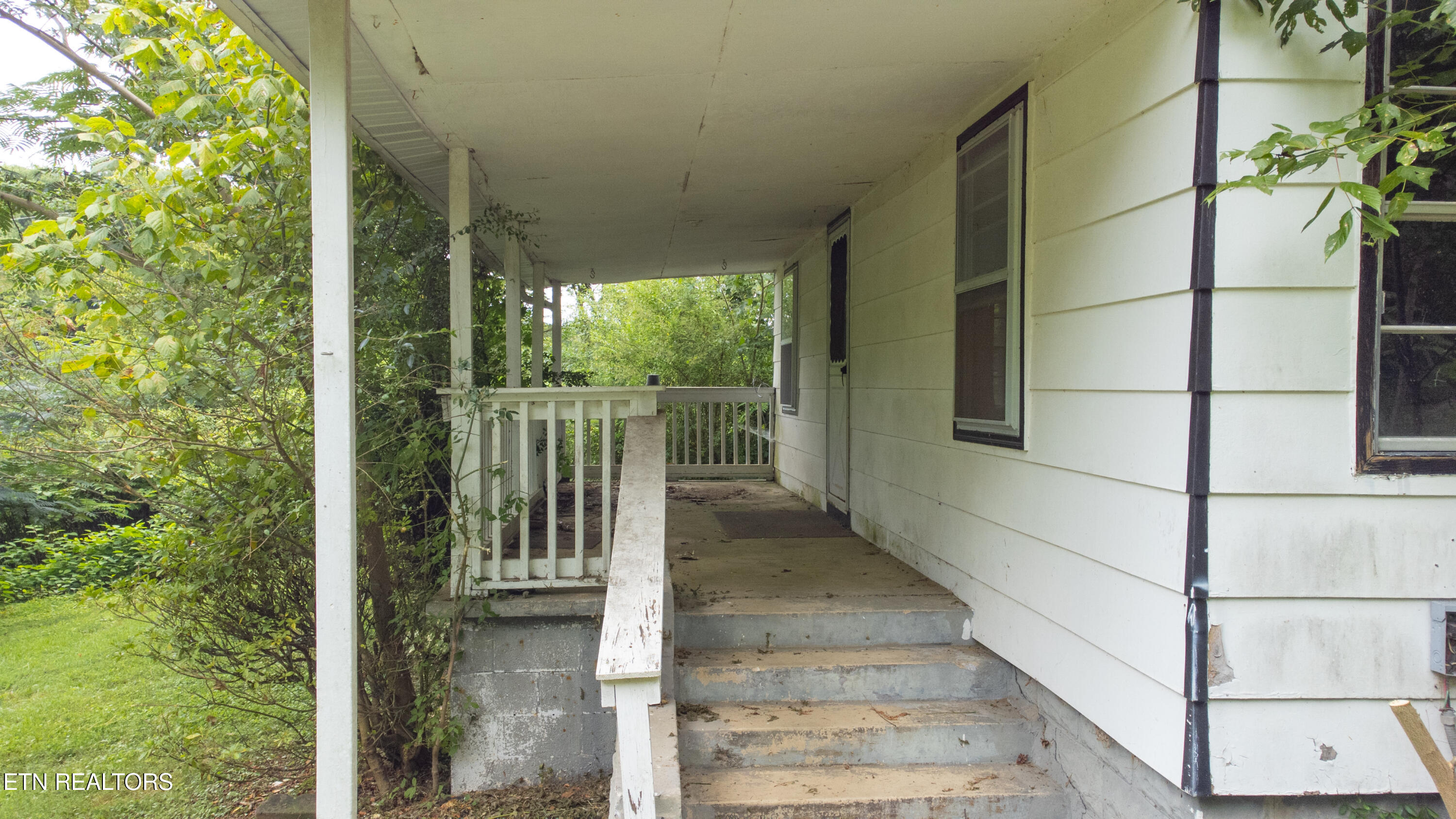 295 Carroll Hollow Road Clinton, TN 37716 - Photo 5 of 20 Carroll Hollow Road-6