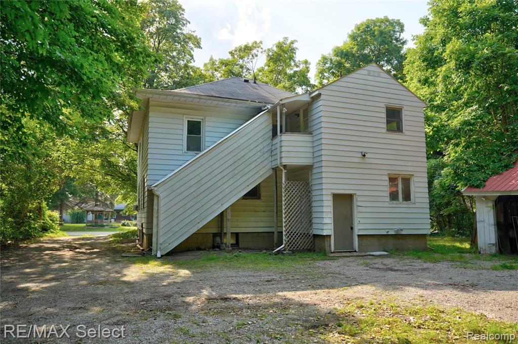 2186 North Genesee Road Burton, MI 48509 - Photo 11 of 68