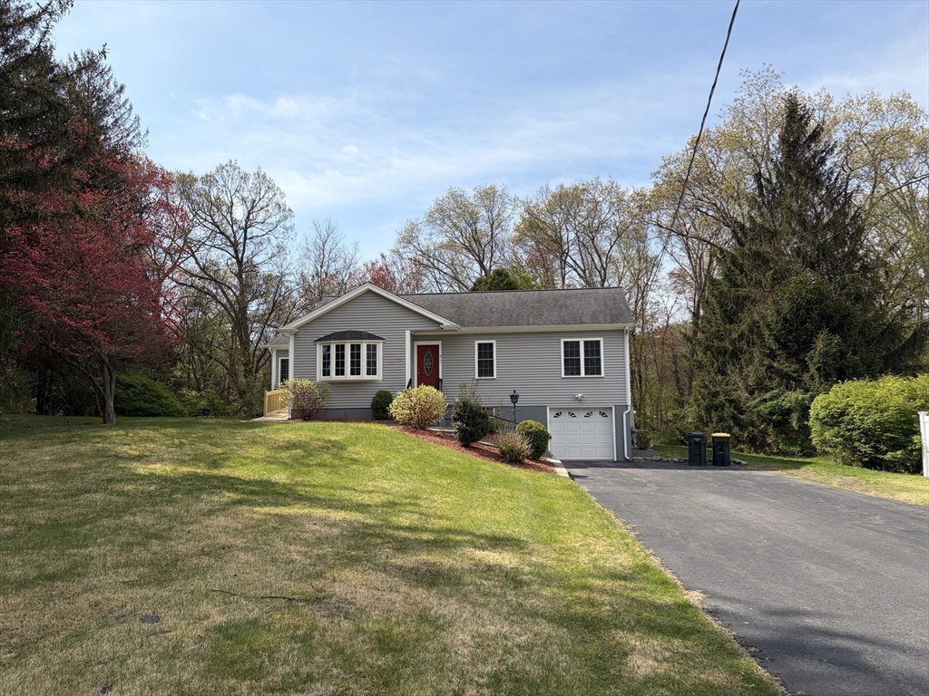 71 West Spring Street Avon, MA 02322 - Photo 3 of 41