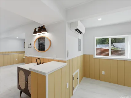 $948,000 | 2702 Nihi Street, Honolulu, HI 96819