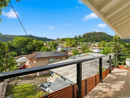 $948,000 | 2702 Nihi Street, Honolulu, HI 96819