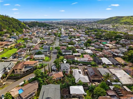 $948,000 | 2702 Nihi Street, Honolulu, HI 96819
