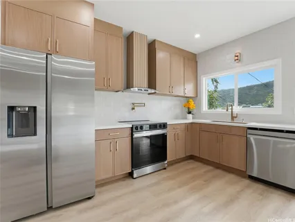 $948,000 | 2702 Nihi Street, Honolulu, HI 96819