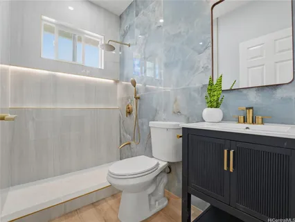 $948,000 | 2702 Nihi Street, Honolulu, HI 96819