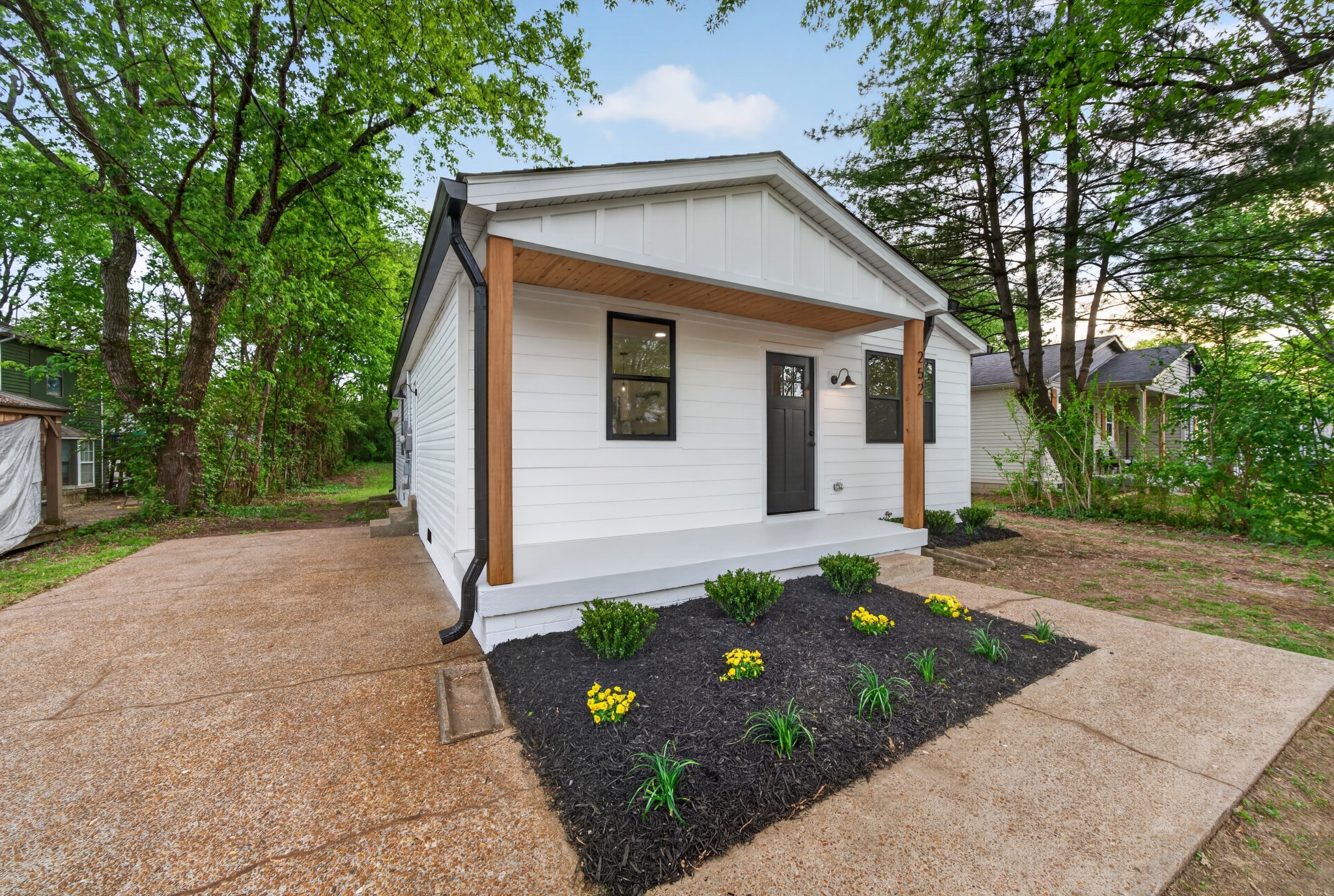 252 Warrior Road Madison, TN 37115 - Photo 4 of 17 Gallery Image 4
