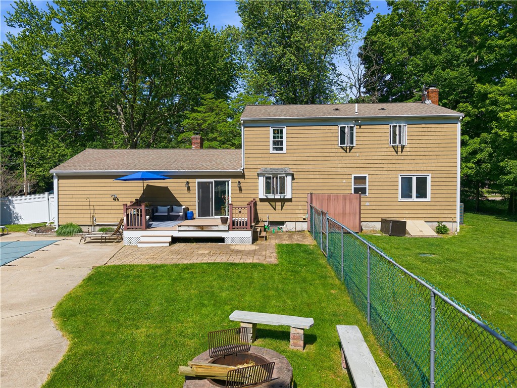 652 Old Post Road North Attleboro, MA 02760 - Photo 28 of 41