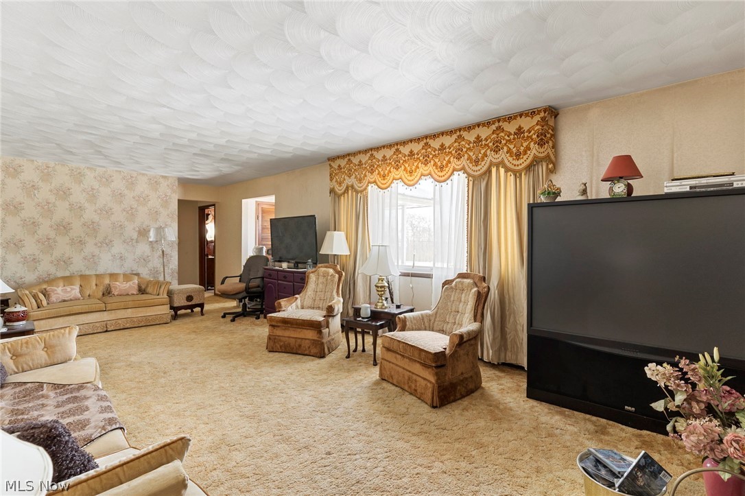 1243 Brookfield Road Hubbard, OH 44425 - Photo 15 of 24 Gallery Image 15