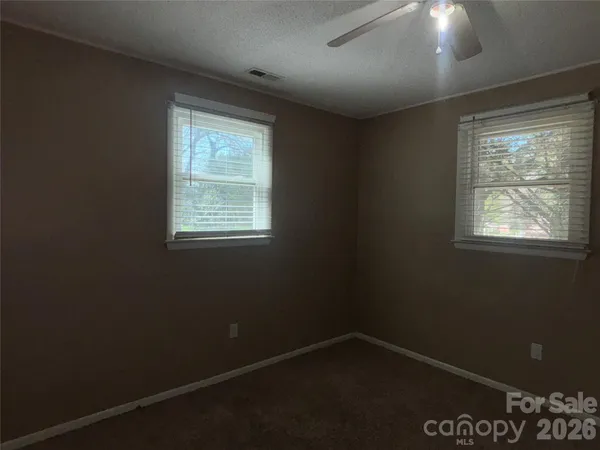 $224,900 | 2618 32nd Avenue Northeast, Hickory, NC 28601