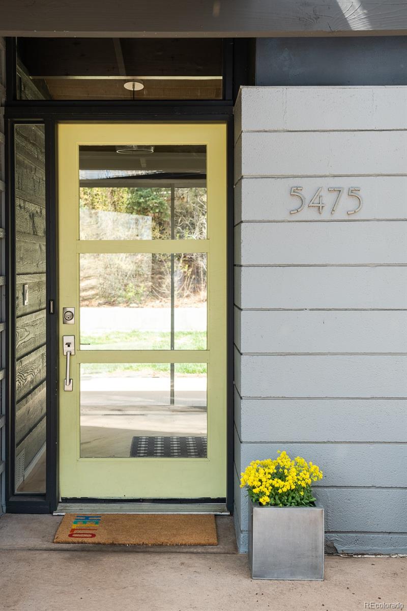 5475 South Mohawk Road Littleton, CO 80123 - Photo 4 of 39