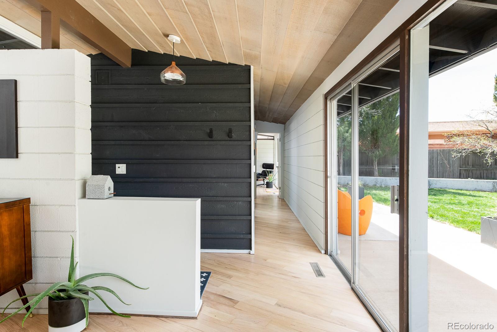 5475 South Mohawk Road Littleton, CO 80123 - Photo 5 of 39