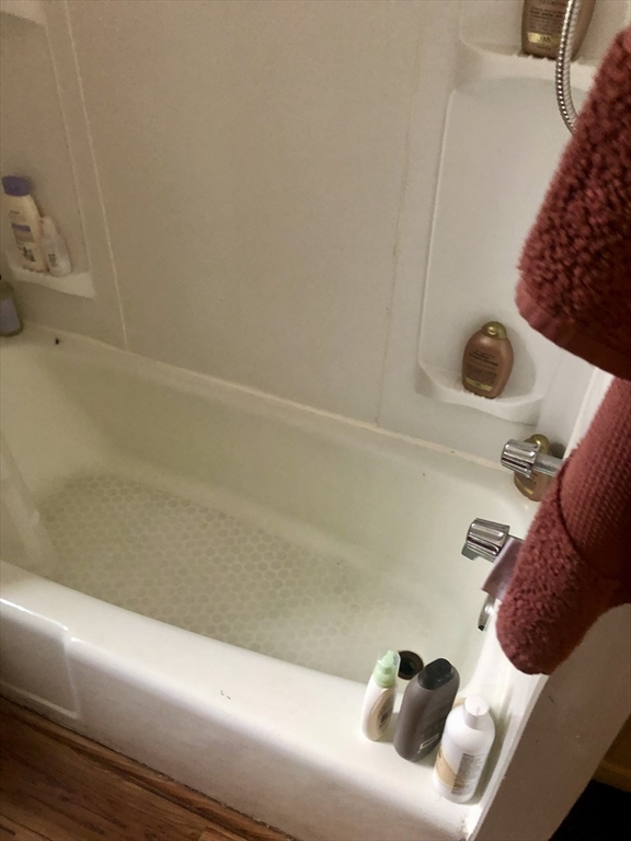 23 Stoneland Road, Unit 2 Worcester, MA 01603 - Photo 6 of 8