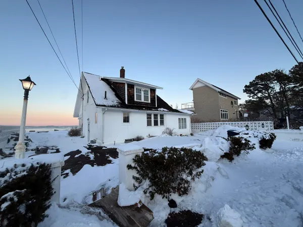$882,000 | 125 Hills Beach Road, Biddeford, ME 04005