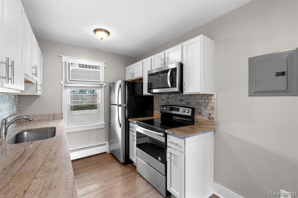 2131 Normandy Road Royal Oak, MI 48073 - Photo 7 of 11