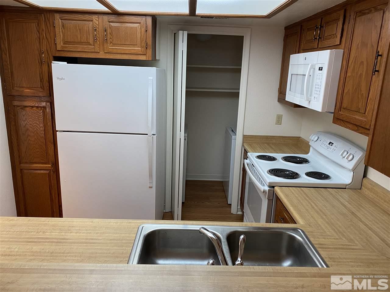 4245 Baker Lane Reno, NV 89509 - Photo 5 of 16 Photo 5
