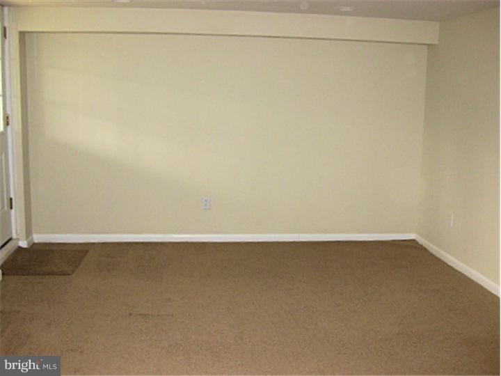 3134 Derry Road Philadelphia, PA 19154 - Photo 12 of 22 Family Room