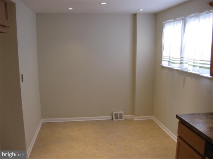 3134 Derry Road Philadelphia, PA 19154 - Photo 5 of 22 Breakfast Room