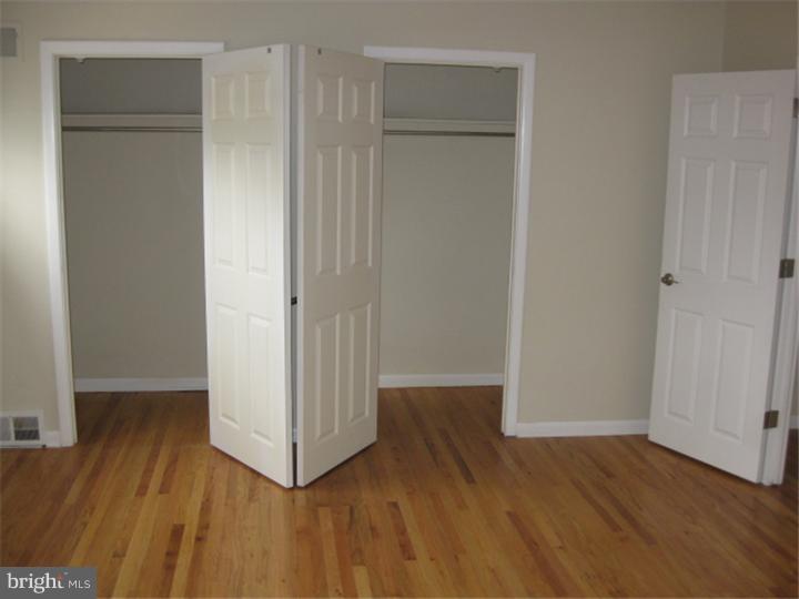 3134 Derry Road Philadelphia, PA 19154 - Photo 7 of 22 Walk-in Closet