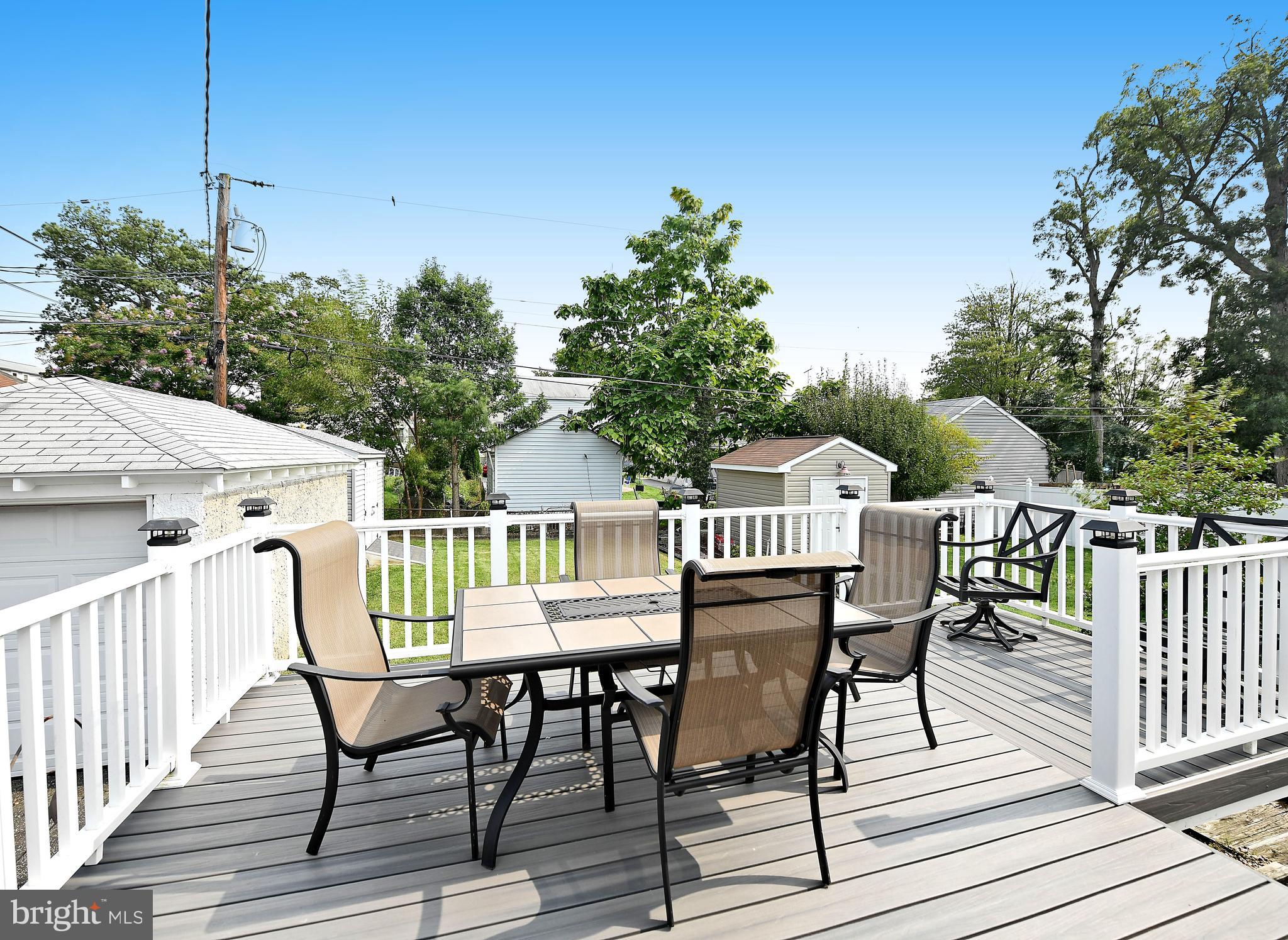 2812 Emerald Road Baltimore, MD 21234 - Photo 6 of 27 Trex deck!