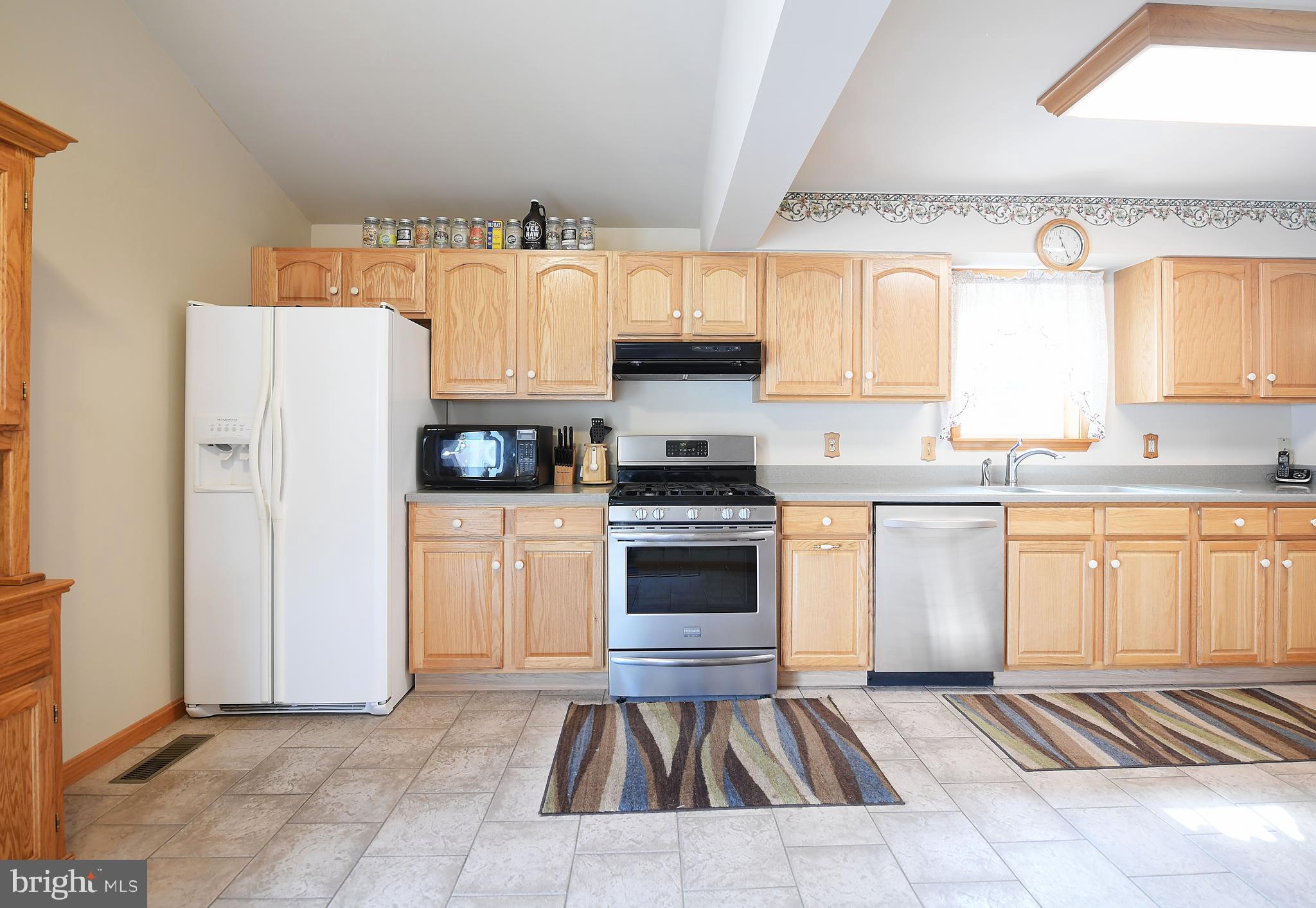 2812 Emerald Road Baltimore, MD 21234 - Photo 9 of 27 Gallery Image 9