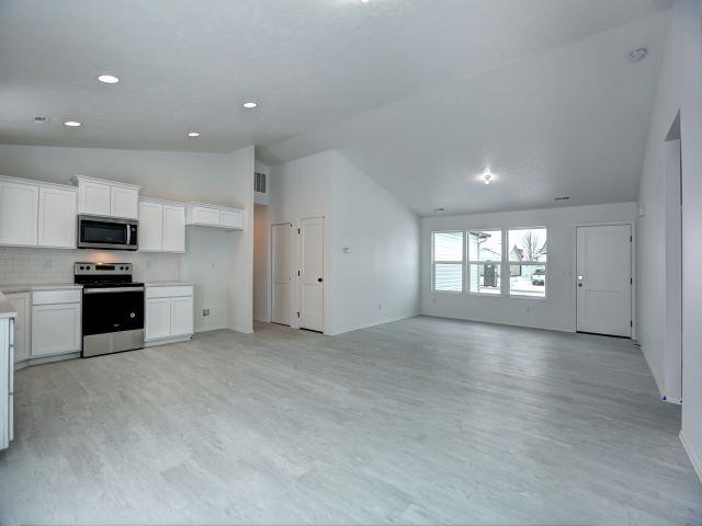 10615 West Salmonberry Road Cheney, WA 99004 - Photo 9 of 20