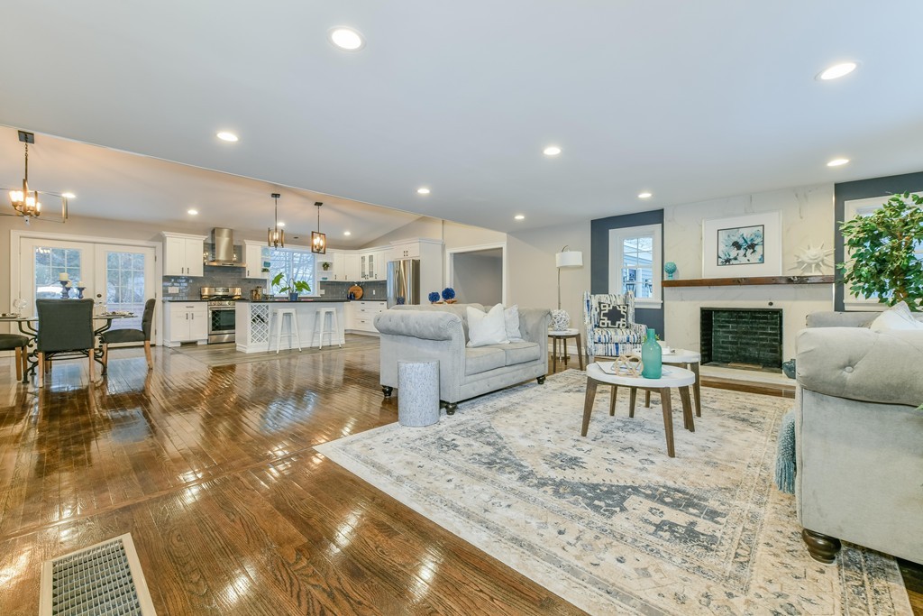 9 Dartmouth Road Marblehead, MA 01945 - Photo 11 of 29