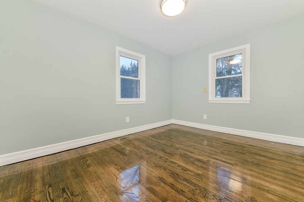9 Dartmouth Road Marblehead, MA 01945 - Photo 20 of 29