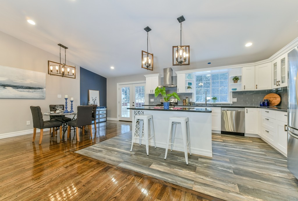 9 Dartmouth Road Marblehead, MA 01945 - Photo 2 of 29