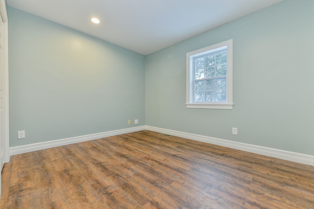 9 Dartmouth Road Marblehead, MA 01945 - Photo 22 of 29