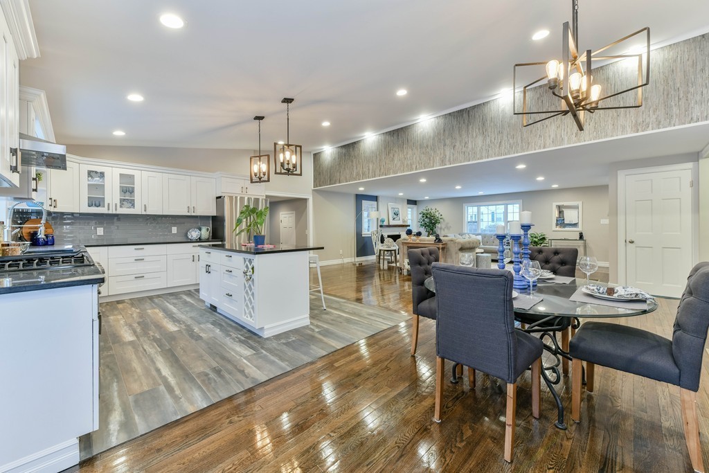 9 Dartmouth Road Marblehead, MA 01945 - Photo 6 of 29