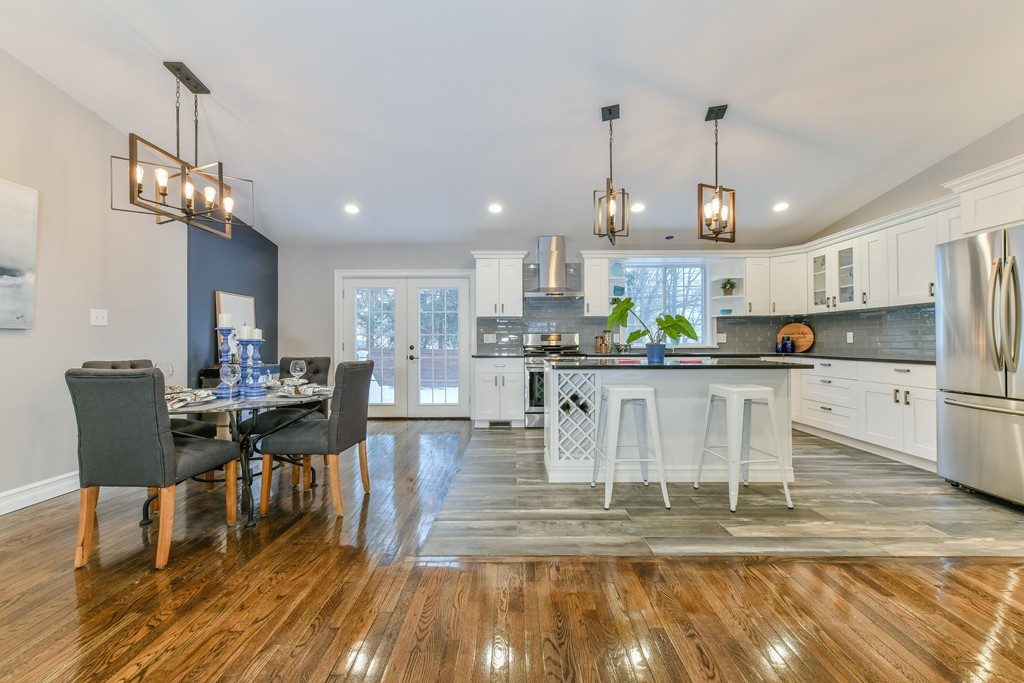 9 Dartmouth Road Marblehead, MA 01945 - Photo 7 of 29