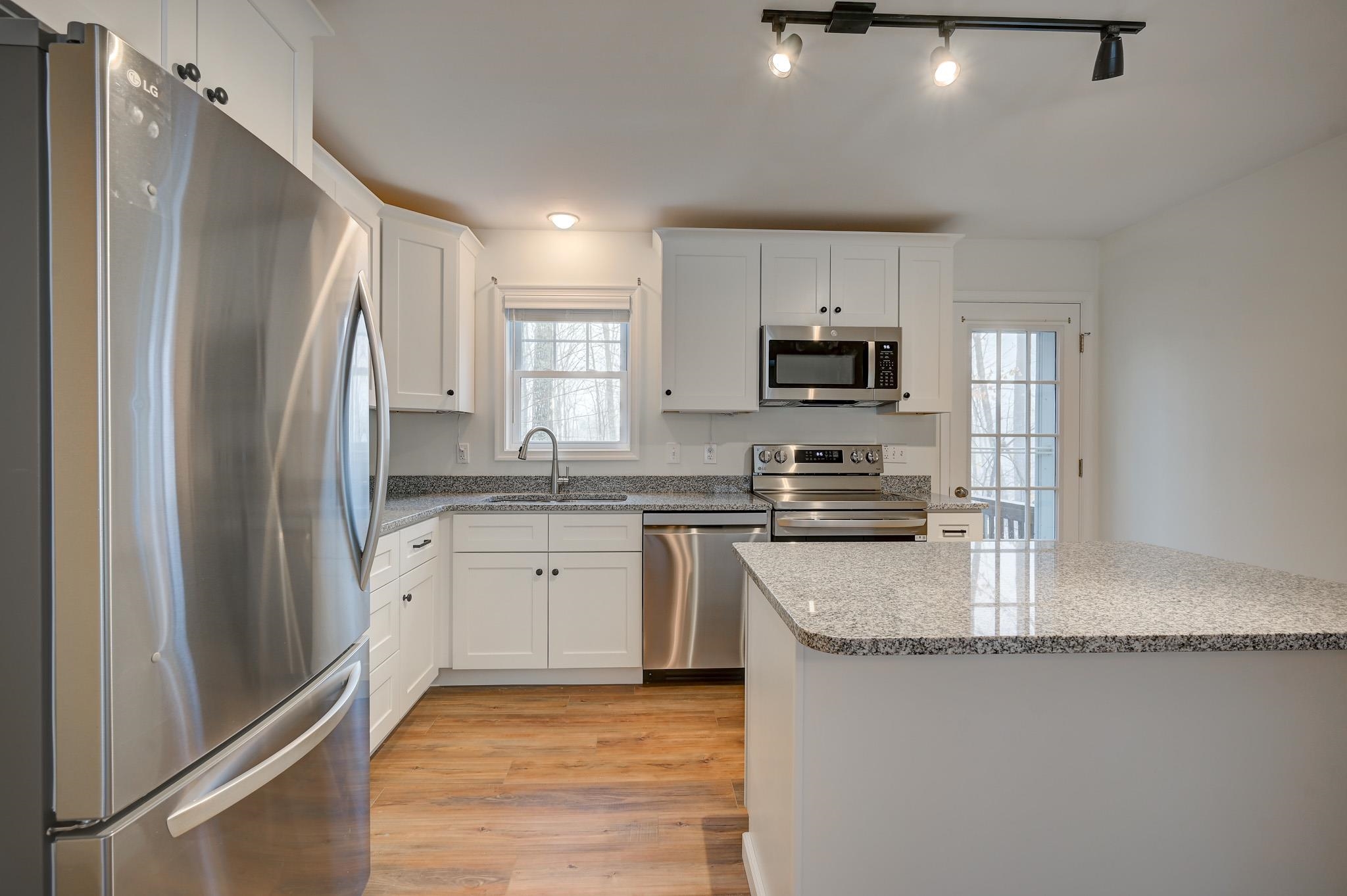 22 Bern Drive Madison, NH 03849 - Photo 7 of 31