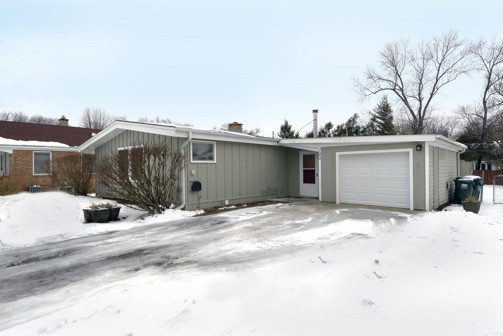 120 North Rohlwing Road Palatine, IL 60074 - Photo 1 of 21