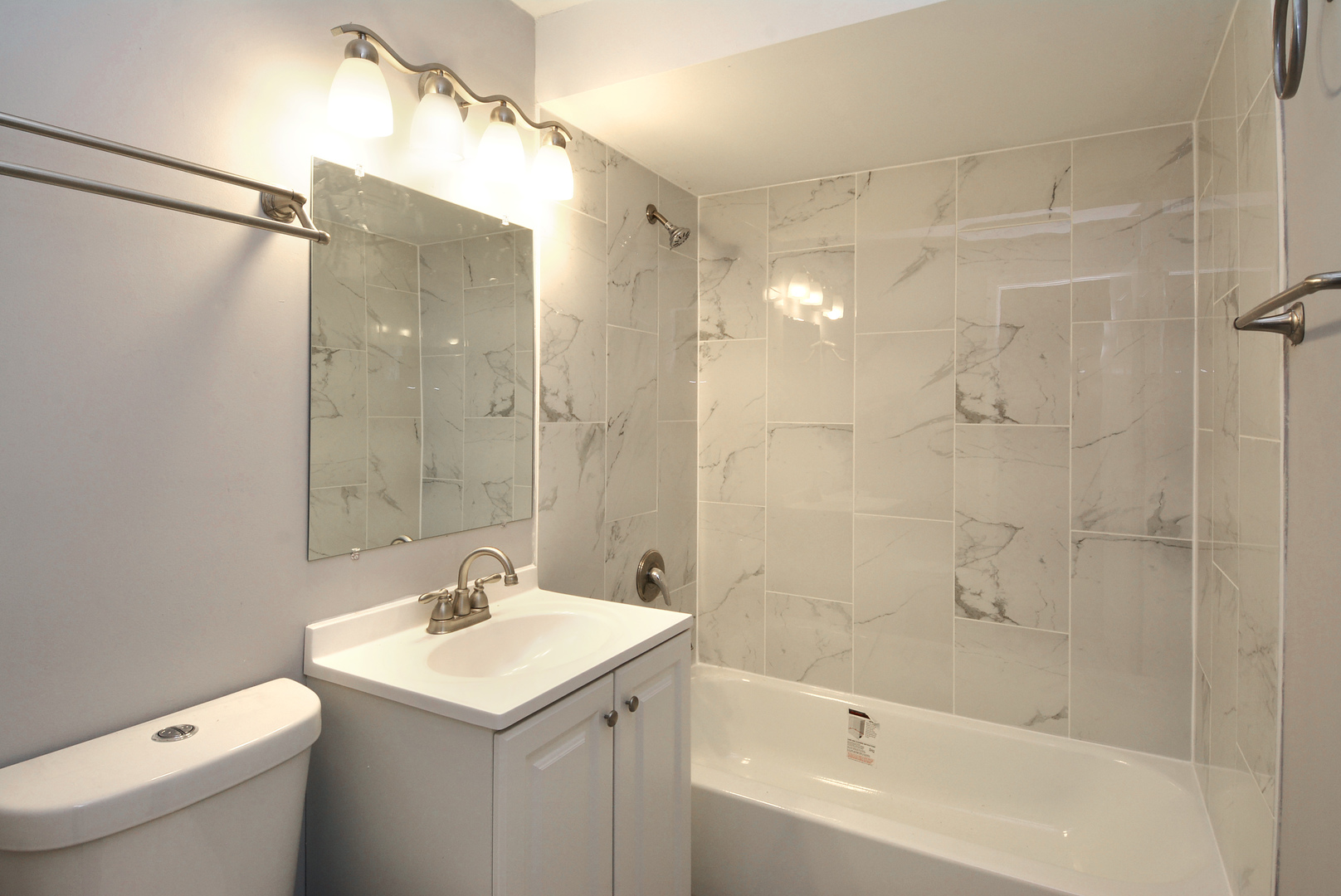 120 North Rohlwing Road Palatine, IL 60074 - Photo 15 of 21