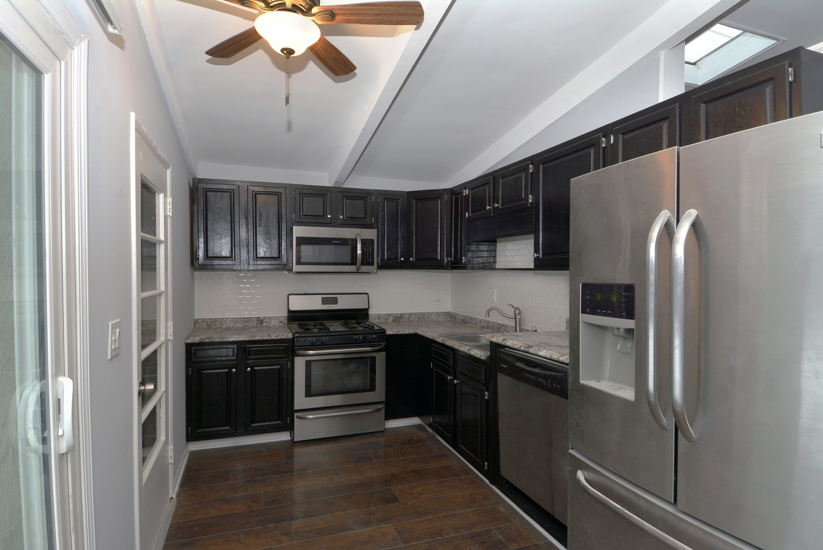 120 North Rohlwing Road Palatine, IL 60074 - Photo 10 of 21