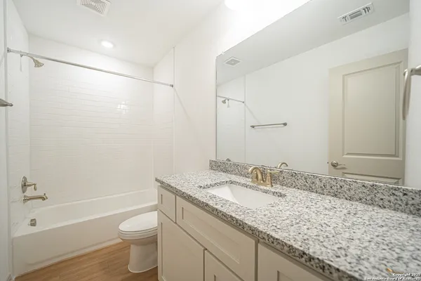 $1,650 | 10215 Tulipwood Run, Unit 102, San Antonio, TX 78252