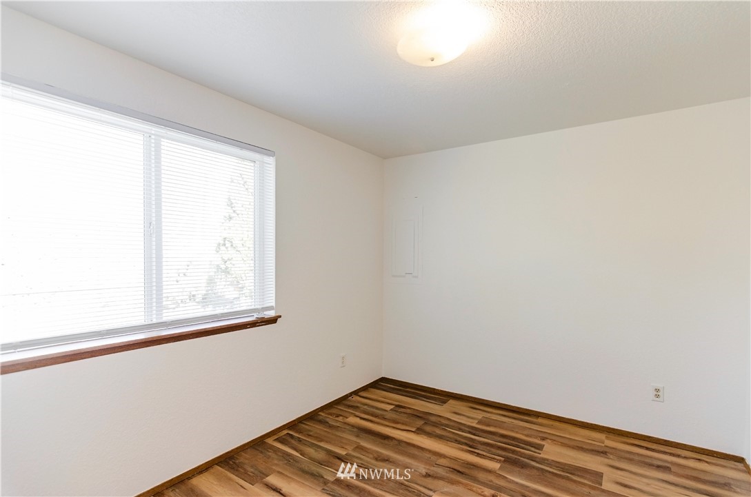 1478 Diamond Road Southeast Lacey, WA 98503 - Photo 14 of 19 Gallery Image 14