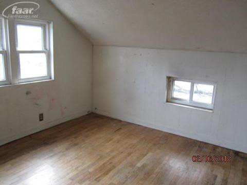 8740 East Brooks Road Lennon, MI 48449 - Photo 7 of 8 20166733-6.JPG