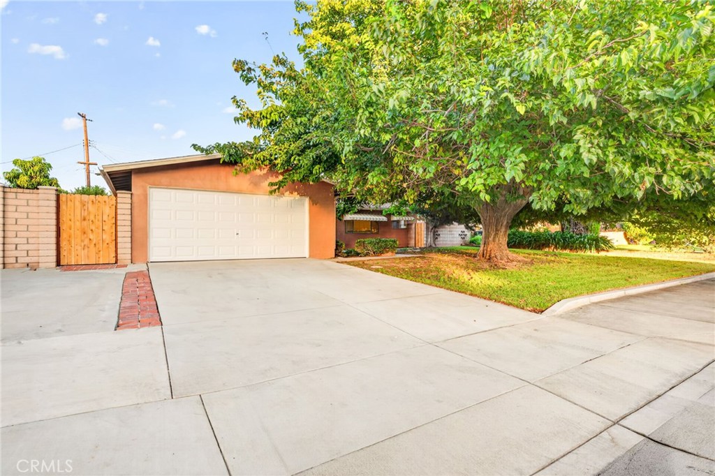 3261 Wallingham Drive Riverside, CA 92503 - Photo 45 of 57 Front elevation