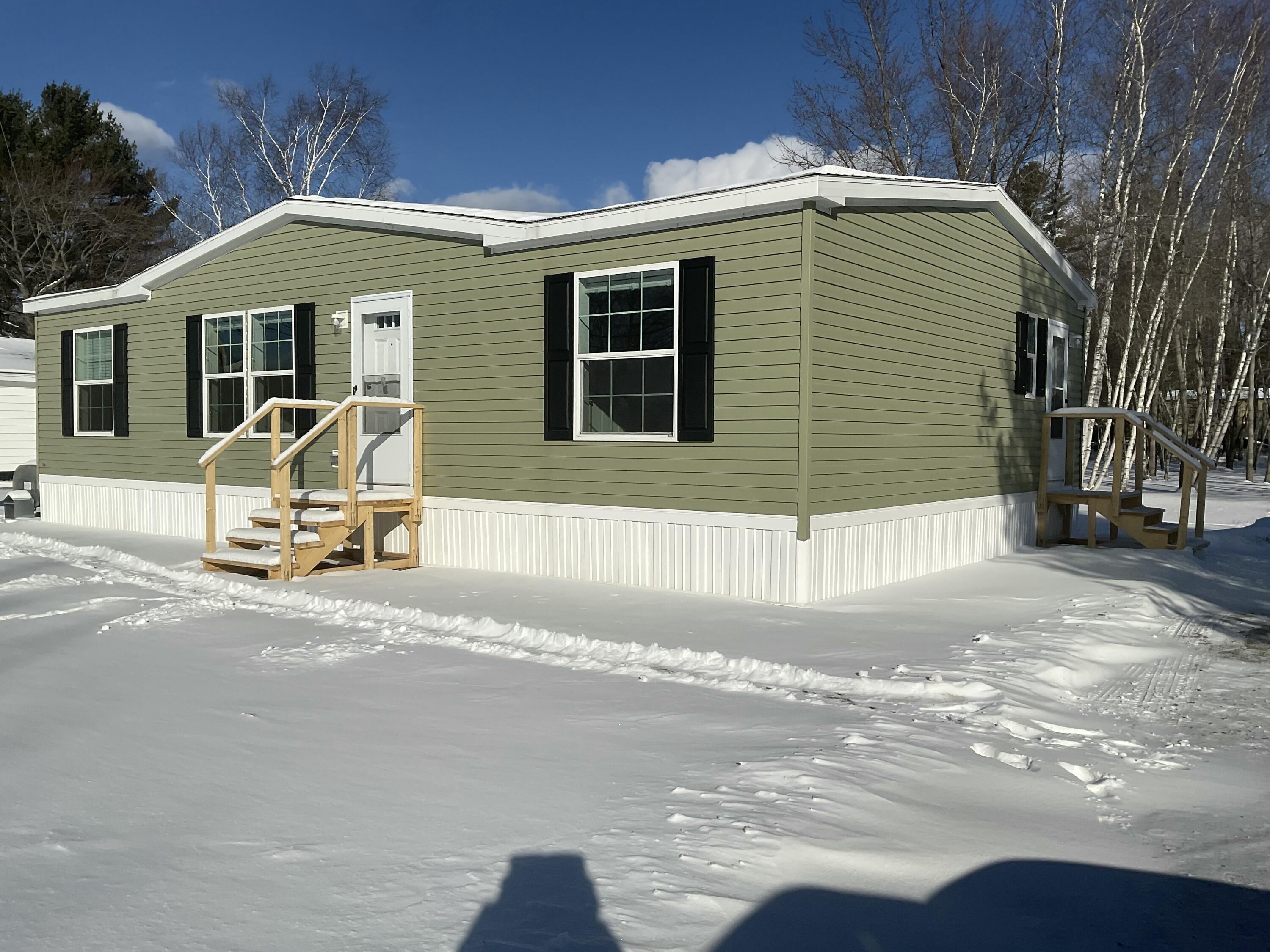 61 Water Street Howland, ME 04448 - Photo 8 of 24 Front Entry