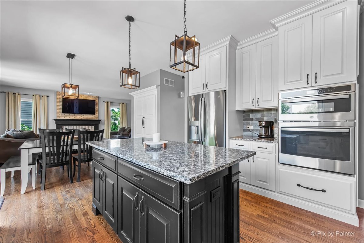 1712 Squirrel Trail Cary, IL 60013 - Photo 15 of 56