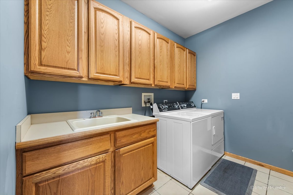 1712 Squirrel Trail Cary, IL 60013 - Photo 21 of 56